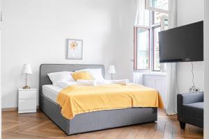 Cozy 2BR Apt. near AKH Hospital-ideal for Longstay