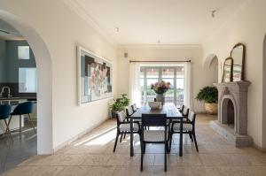 Luxury Villa, Kitchen, Golf Course Views, Wifi