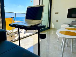 The Beach Haven 1BR , Sea-view apartment