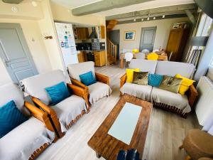 Maisons de vacances Gite 8p aux Portes d'Etretat avec piscine et sauna site www,auxportesdetretat,fr : photos des chambres
