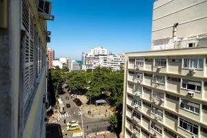 ELEGANT STUDIO VISTA LATERAL MAR IPANEMA BEST LOCATlON