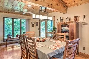 Hiawassee Home with Fire Pit and Furnished Deck!