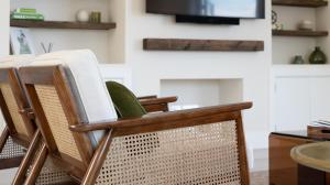 Gorgeous 4 bedroom Cotswolds home with lake view