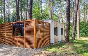 1 Bedroom Stunning Home In Lubniewice - 乔左维尔考普尔斯基