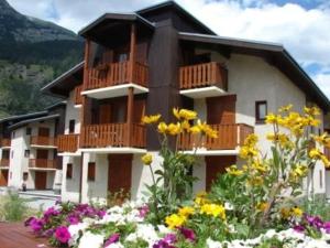 Appartements Appartement cosy 4 pers avec WIFI et parking a Lanslevillard - FR-1-508-183 : Appartement (4 Adultes)