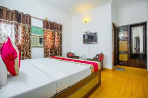 HOTEL ARINA