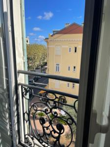 Appartements MENTON STUDIO FACE AU JARDIN BIOVES FETES DES CITRONS 3min DE LA MER : photos des chambres