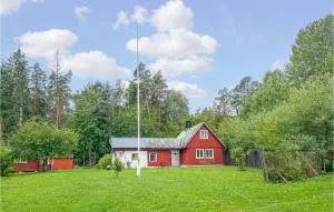 3 Bedroom Cozy Home In Lärbro - Kappelshamn