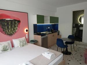 Valory #1,6 Aesthetic Stay