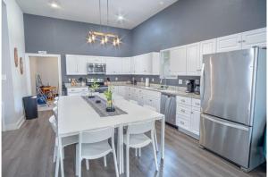 Gorgeous Family-Friendly Home Near Downtown