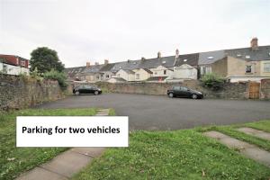 Thesiger Court Apartments - Free Private Parking - by Property Promise