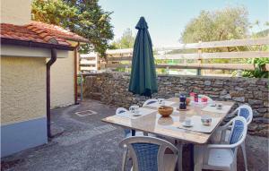5 Bedroom Amazing Home In Fabbiano