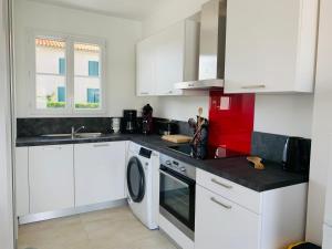 Maisons de vacances LA FREGATE Maison avec piscine/parking/wifi/plages 5kms : photos des chambres