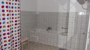 B&B / Chambres d'hotes CHEZ PIERRE : Appartement - Rez-de-Chaussée