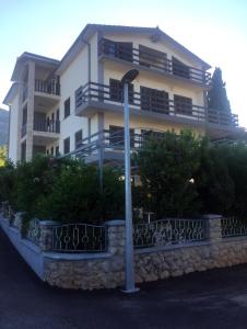 Apartments and rooms by the sea Starigrad, Paklenica - 6591 