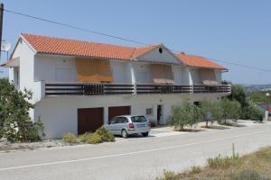 Apartments with a parking space Bozava, Dugi otok - 8123