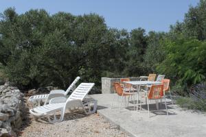 Apartments with a parking space Bozava, Dugi otok - 8123