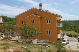 Apartments with parking space Trget, Rasa - 7687