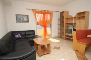 Two-Bedroom Apartment with Terrace and Sea View room in Apartments by the sea Pasadur Lastovo - 8391