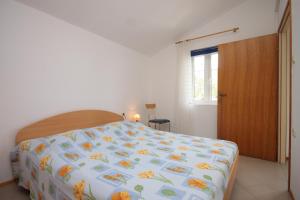 Apartments by the sea Nerezine, Losinj - 3479