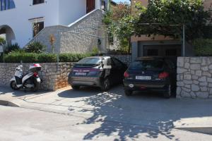 Apartments with a parking space Mali Losinj (Losinj) - 7964