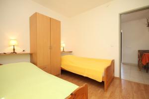 Apartments with parking space Sali, Dugi otok - 8084