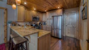 Two-Bedroom Holiday Home room in Stairway to Heaven by Escape to Blue Ridge