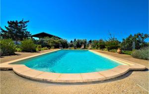 Maisons de vacances Nice home in Mouls with Outdoor swimming pool, WiFi and 3 Bedrooms : photos des chambres