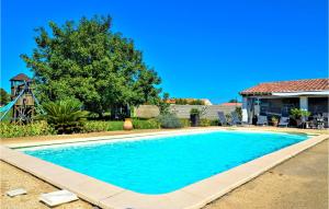 Maisons de vacances Nice home in Mouls with Outdoor swimming pool, WiFi and 3 Bedrooms : photos des chambres