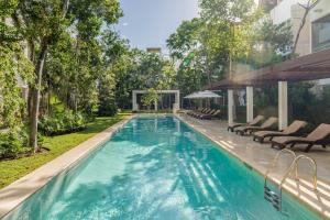 Quiet 2BR in Tulum with Pool Spacious Patio Gym