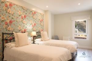 Living4Malaga Arenal Superior Beach