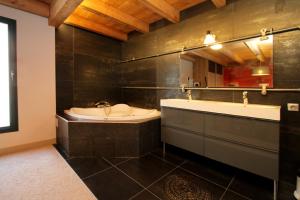 Chalets Chalet Sno Lodge : photos des chambres