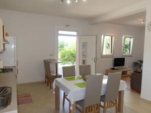 Holiday Home Lorenzo by Interhome