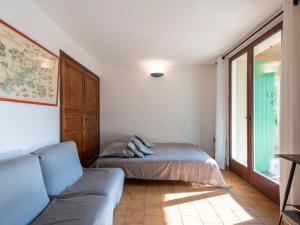 Apartment Les Lantanas-1 by Interhome