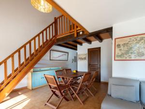 Apartment Les Lantanas-1 by Interhome