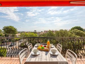 Apartment Les Mimosas-1 by Interhome