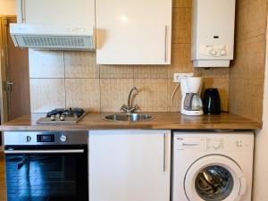 Apartment Les terrasses de la Plage-4 by Interhome