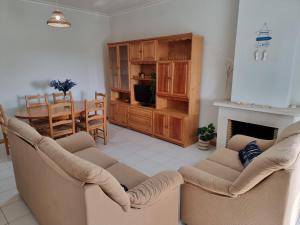 Blue Waves Quiaios Apartment