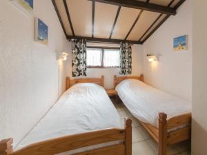 Holiday Home Zeewind 145 with parking by Interhome