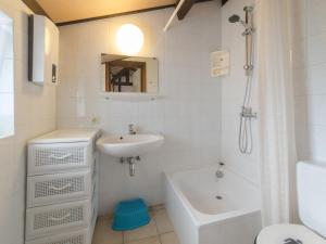 Holiday Home Zeewind 145 with parking by Interhome