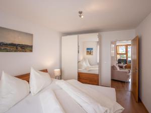 Apartment Chesa Piz Cotschen 3 by Interhome