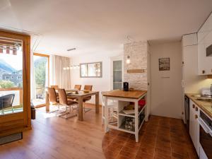 Apartment Chesa Piz Cotschen 3 by Interhome