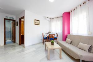 Holidays2Malaga Montesa 700m from the beach Rooftop terrace