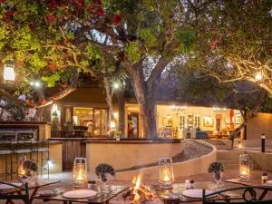 Shimungwe Lodge, Thornybush Game Reserve - Thulamahashi