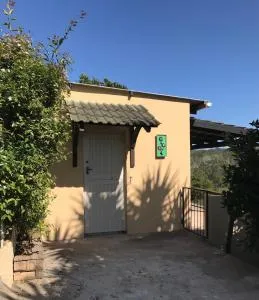 Fiddlesticks Farm BnB or Self Catering Cottage - Macleantown