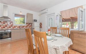 Nice Home In Bilice With 1 Bedrooms, Wifi And Outdoor Swimming Pool