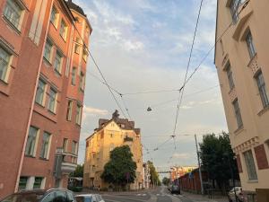 Oceanic & trendy two bedroom apartment with FREE parking