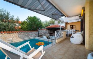 Awesome Apartment In Zdrelac With Sauna