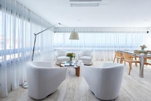 Luxury Ocean View Apartment