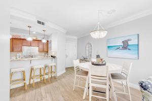 Emerald Grande W222- Rexfords BEACH Retreat
